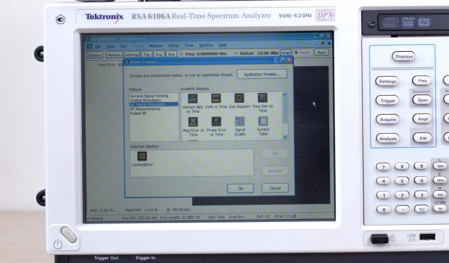 Анализатор спектра Tektronix RSA6106A